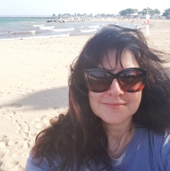 Meet your Posher, Caribeth - Picture 5 of 6